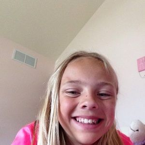 Meet your Posher, Avery